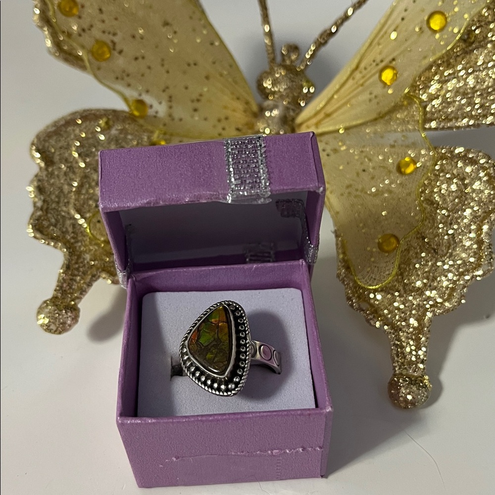 Elegant Ammolite Gemstone 💎 925 Silver Ring with Circle Designs on Band Sz 7 1/2